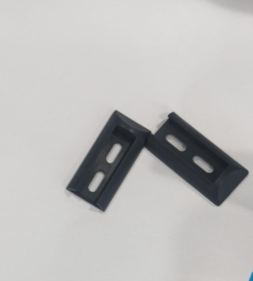 S70030-3W END CAP RUB STRIP